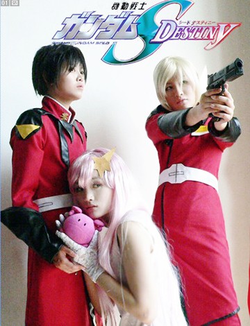 �Ҿ����� ��Ѫ���ڵ�COSPLAY����ʢ��