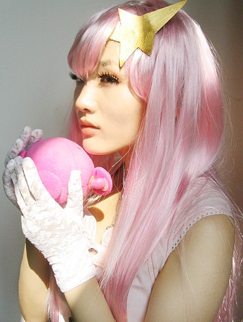 �Ҿ����� ��Ѫ���ڵ�COSPLAY����ʢ��