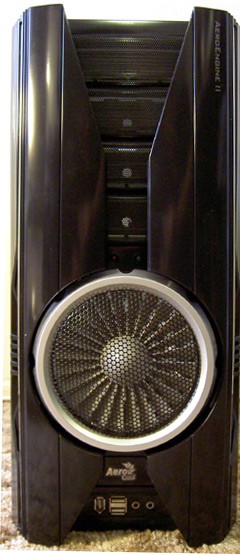 �ɻ��������ͣ�Aerocool�վ����Ż���
