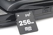 WM5.0电视手机 技嘉G-Smart新鲜评测