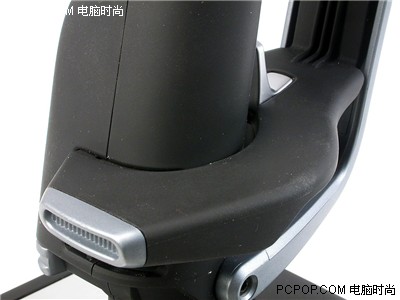 凶猛猎鹰！Saitek?X52双手摇杆全接触
