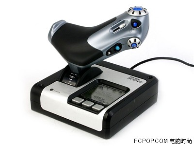 凶猛猎鹰！Saitek?X52双手摇杆全接触