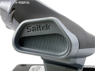 凶猛猎鹰！Saitek?X52双手摇杆全接触