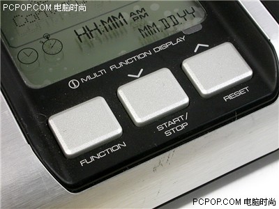 凶猛猎鹰！Saitek?X52双手摇杆全接触