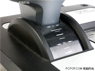 凶猛猎鹰！Saitek?X52双手摇杆全接触