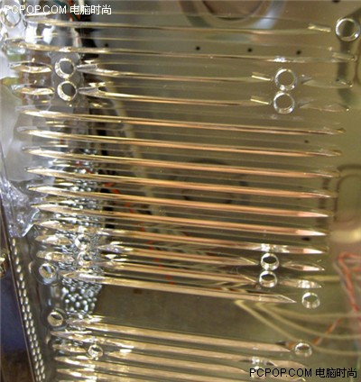 �ɻ��������ͣ�Aerocool�վ����Ż���