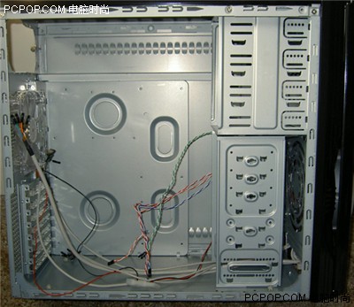�ɻ��������ͣ�Aerocool�վ����Ż���