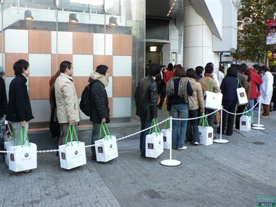 超火爆 XBOX360日本首发现场完全报道